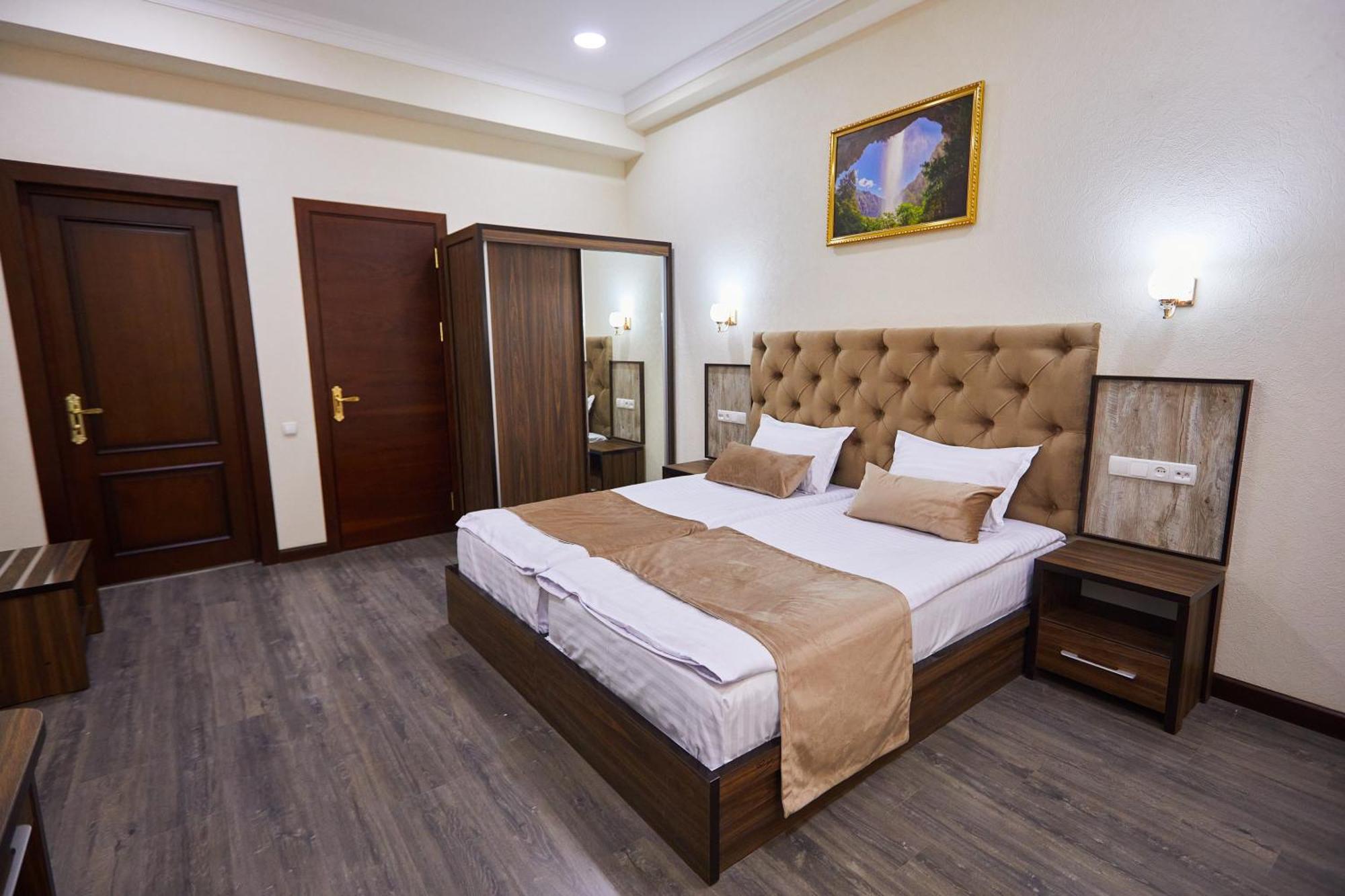 Grand Art Hotel Tashkent Exterior photo