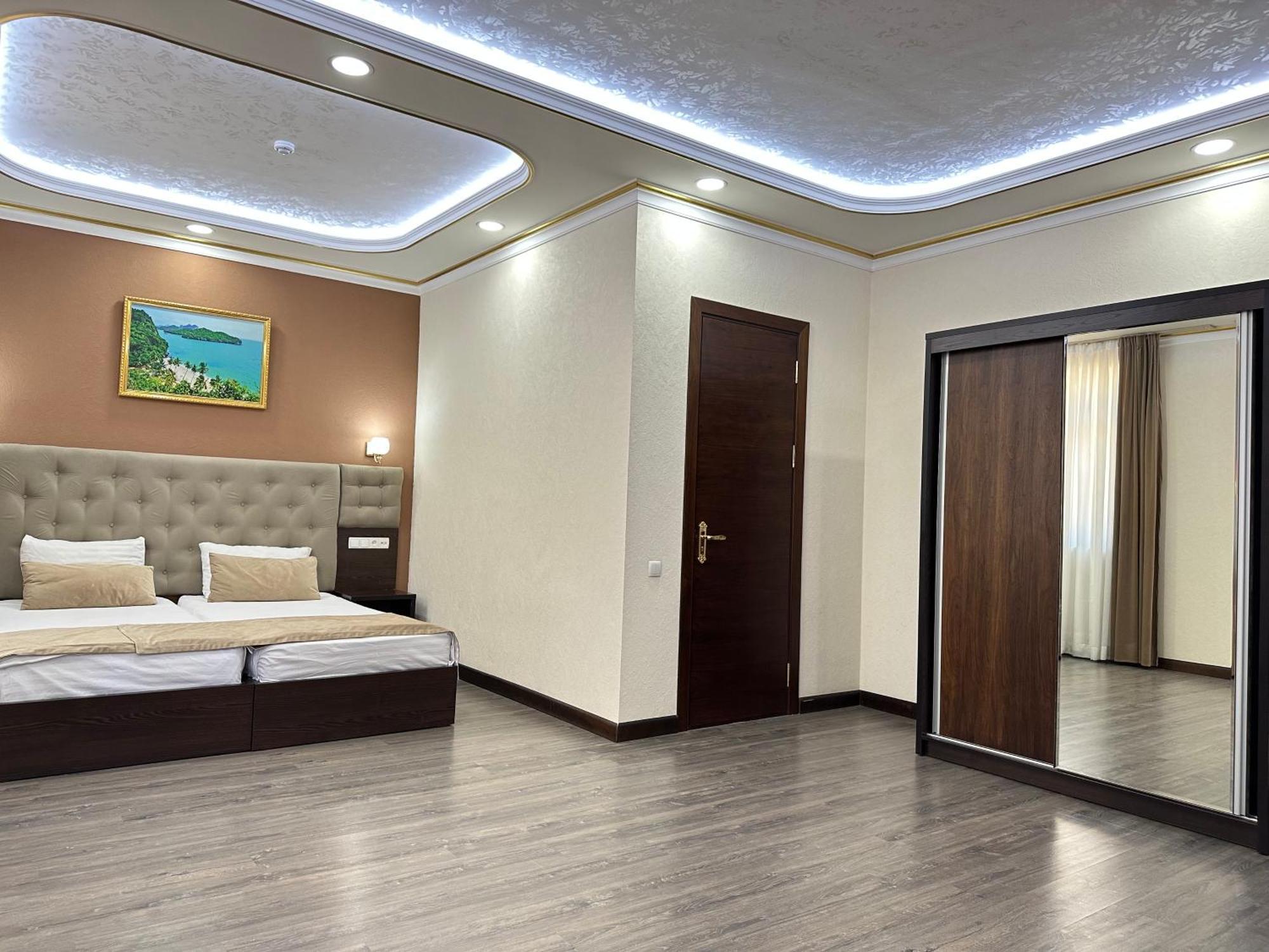 Grand Art Hotel Tashkent Exterior photo
